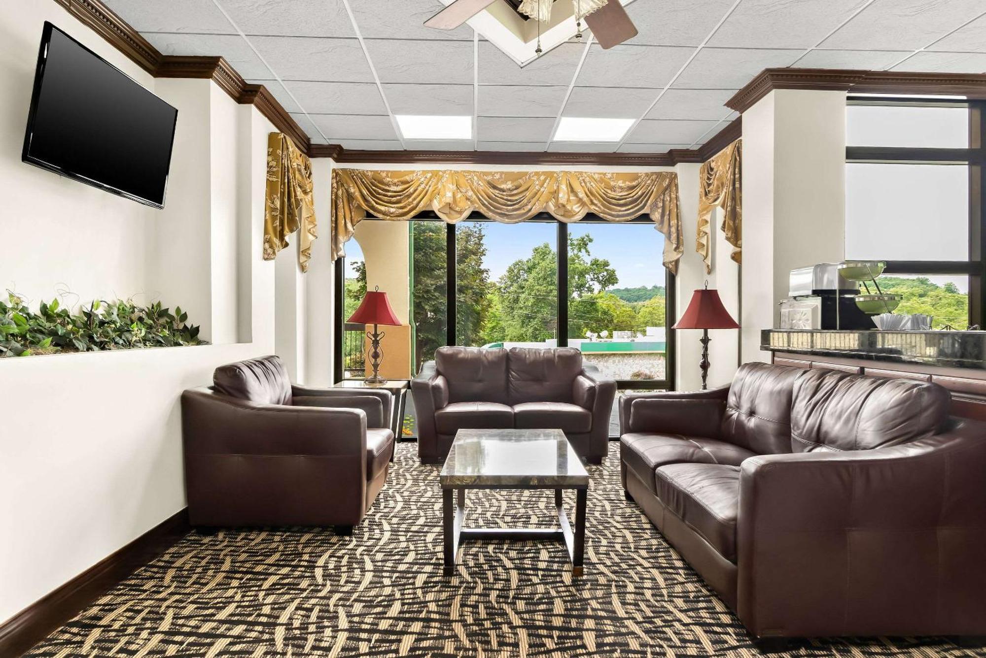 Quality Inn Russellville Экстерьер фото