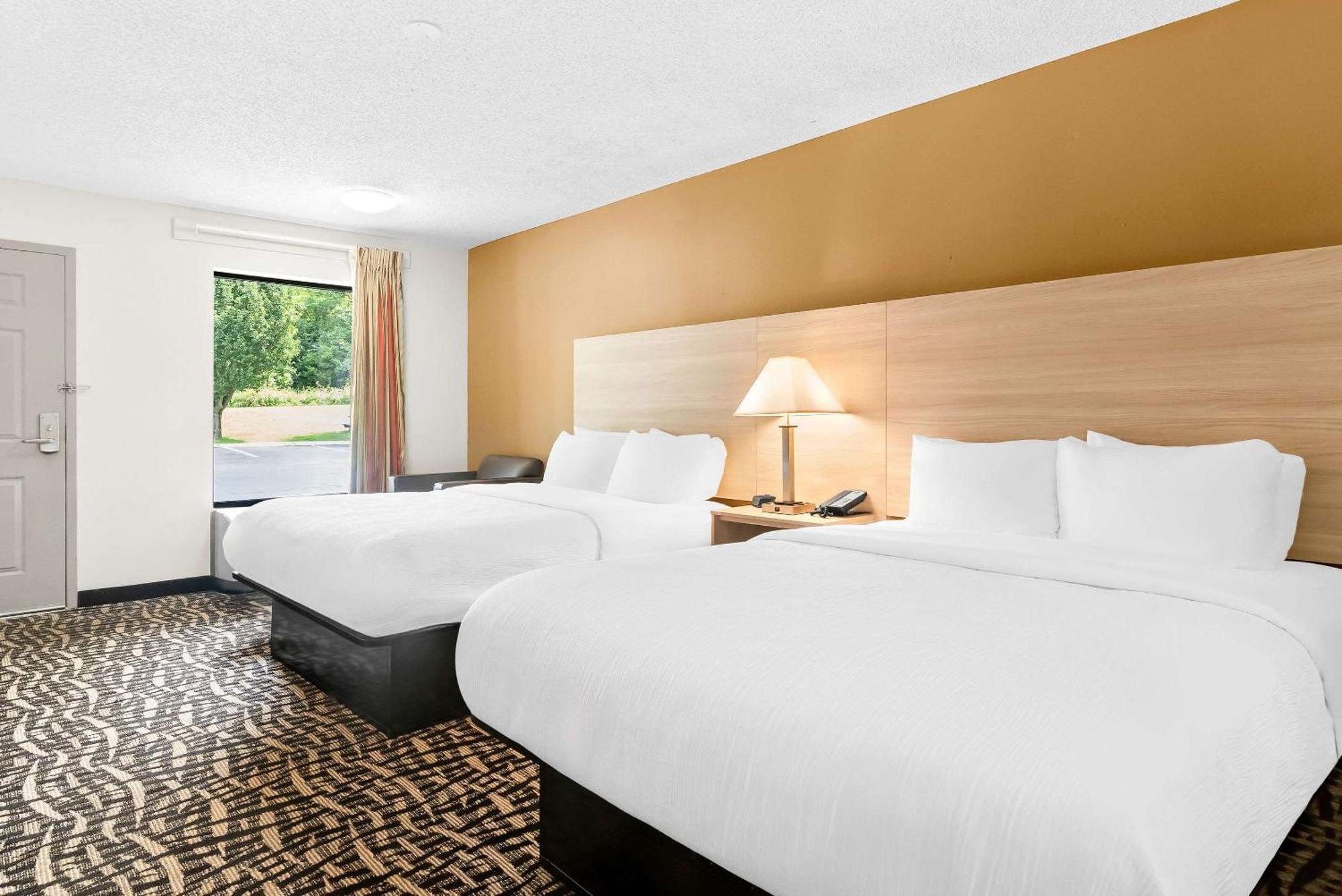 Quality Inn Russellville Экстерьер фото