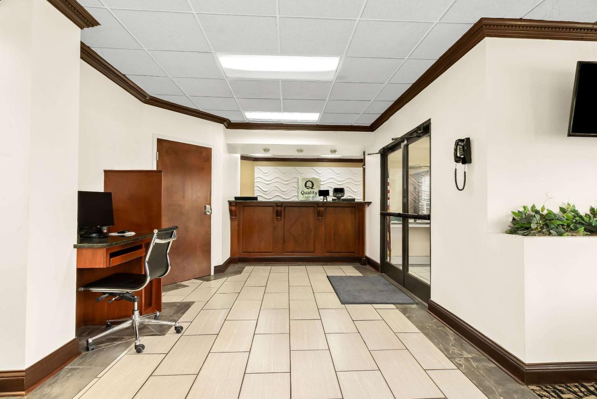 Quality Inn Russellville Экстерьер фото
